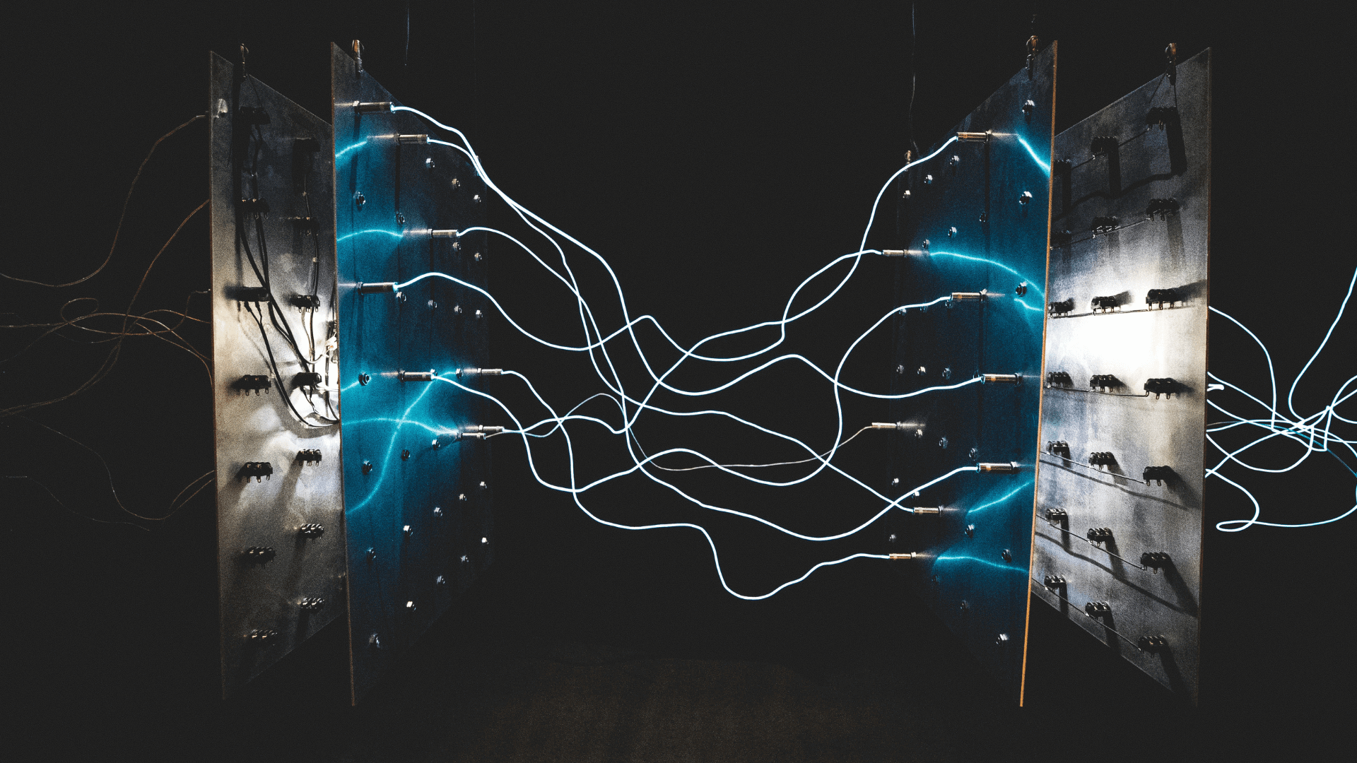 Supercharging IPTV: Multi-CDN Switching Methods for Peak Performance